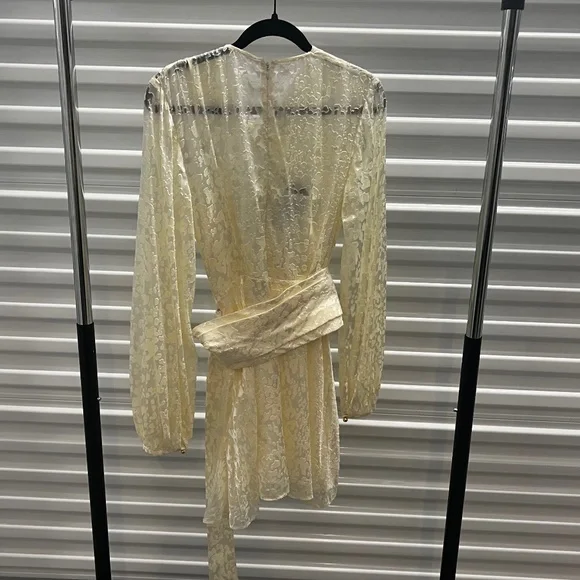 Cream Burling Dress - Picture 6 of 6